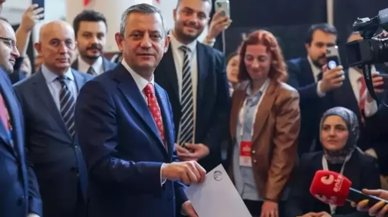 CHP 21. Olağanüstü Kurultayı’nda tek aday Özgür Özel yeniden genel başkan seçildi